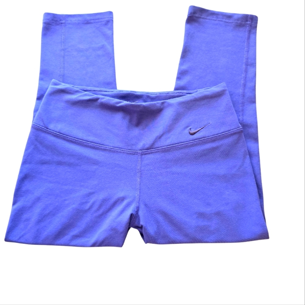 Nike Dri-Fit capri leggings. Xsmall. Purple.